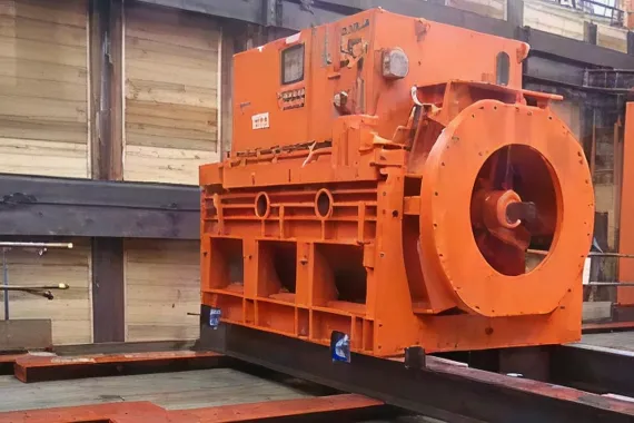 推進機据付の画像