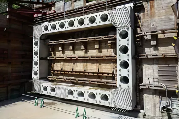 推進工及びPC緊張工完了の画像